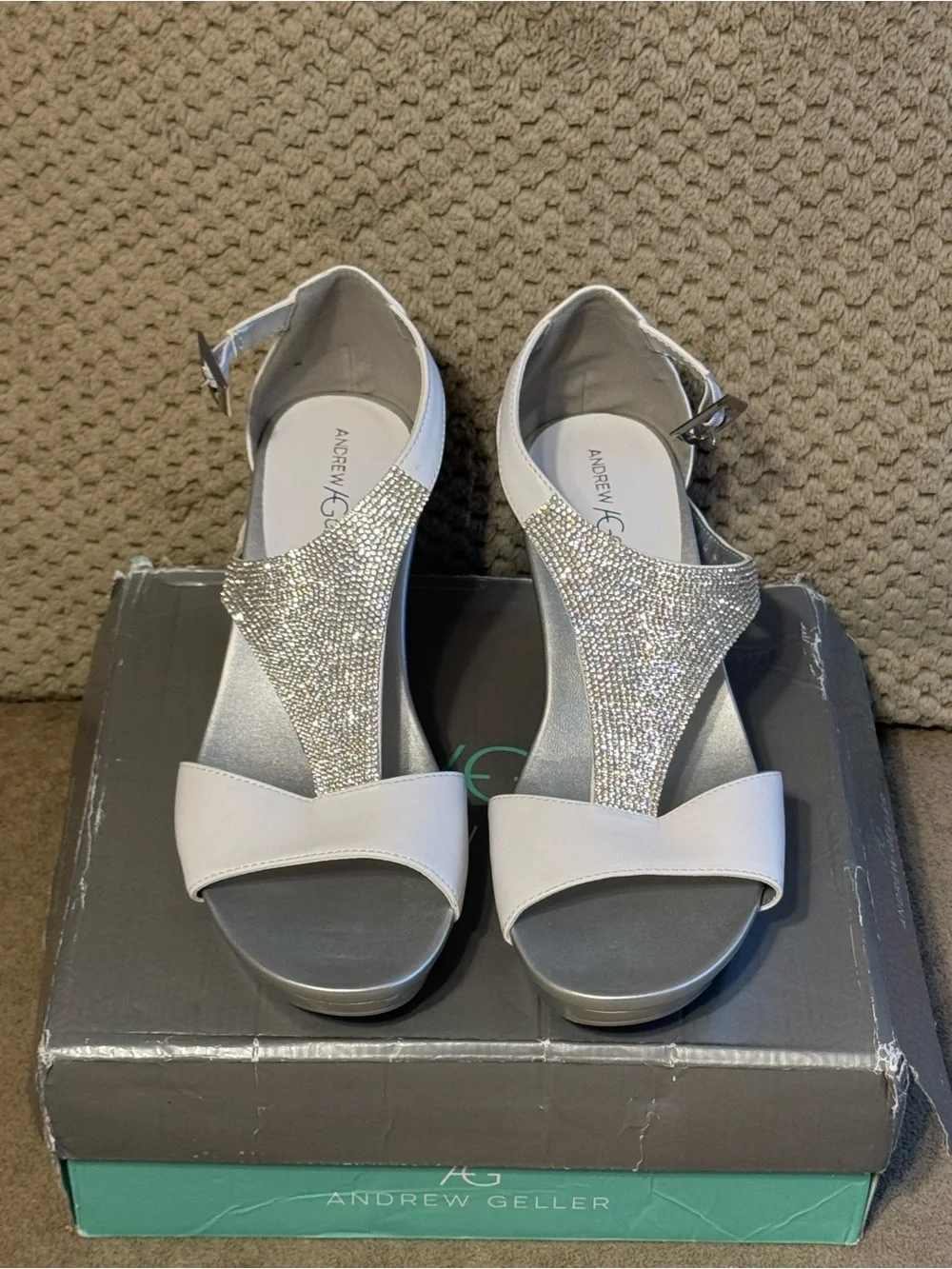 Andrew Geller Women's White & Silver Wedge Sandals - Size 10
